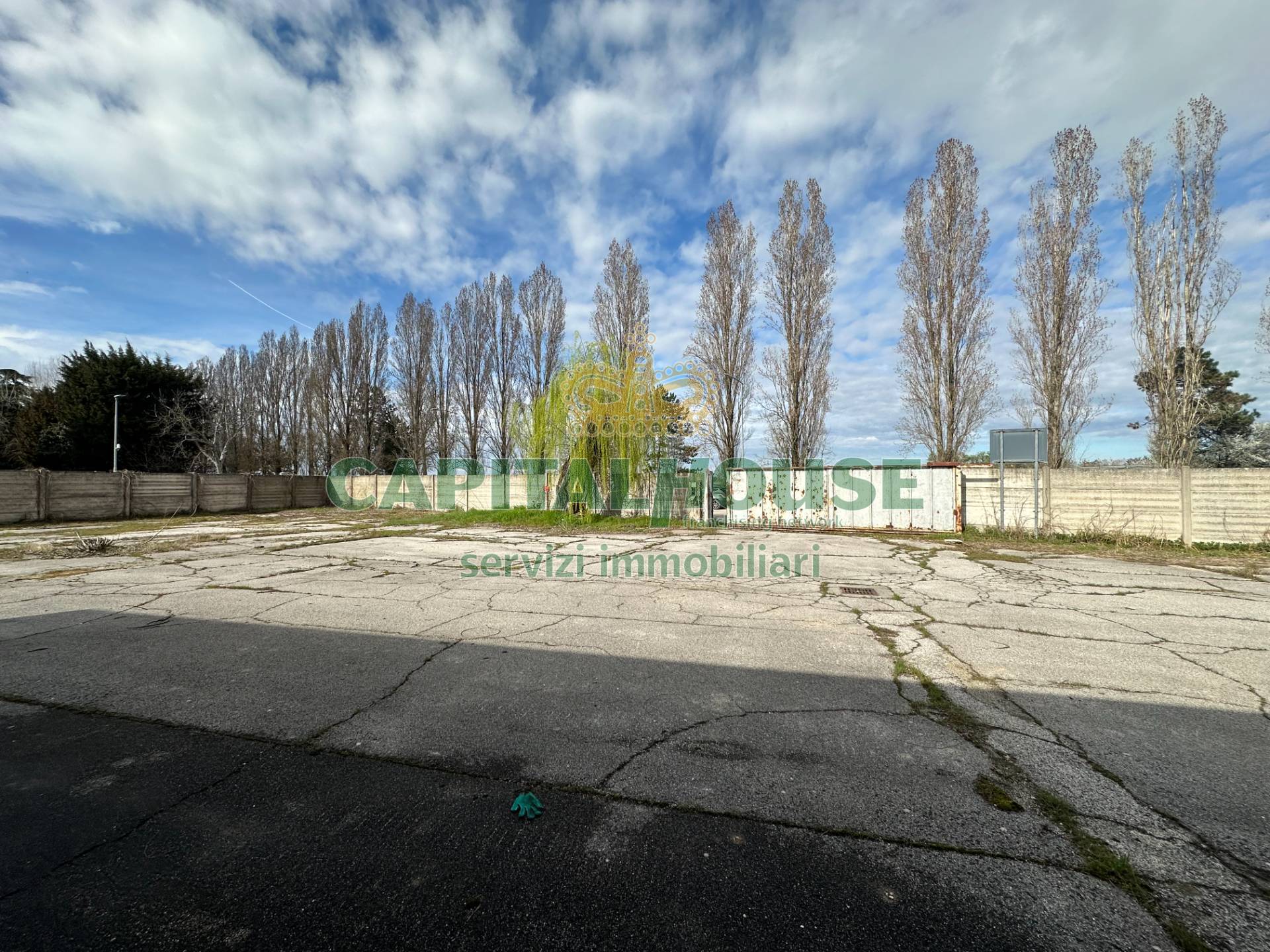 Opificio in vendita a Ferrara, Porotto-Cassana