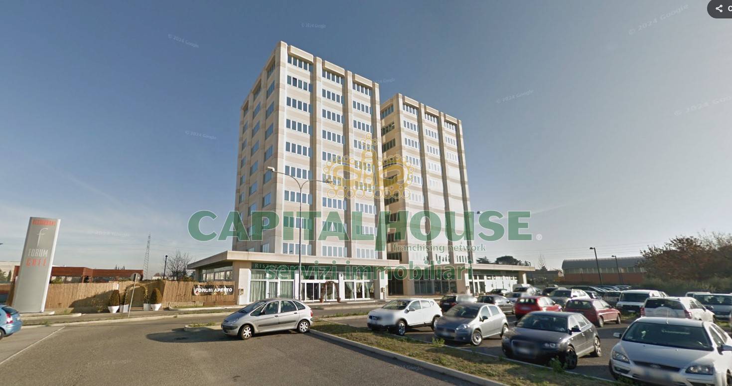 Commerciale in vendita a Imola