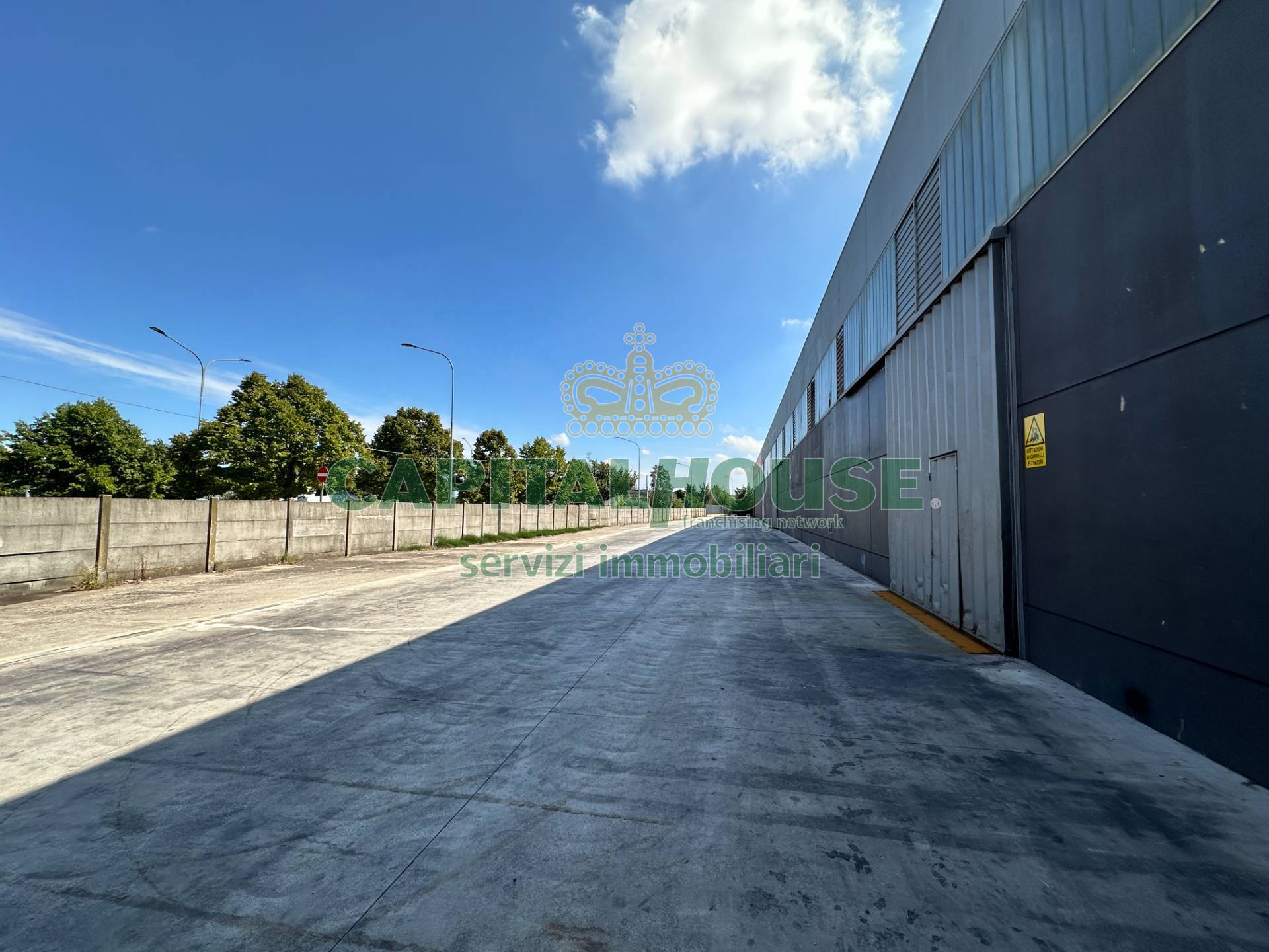 Capannone in vendita a Castel San Pietro Terme, Osteria Grande