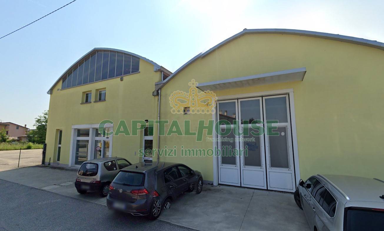 Capannone in vendita a Cento, Bevilacqua