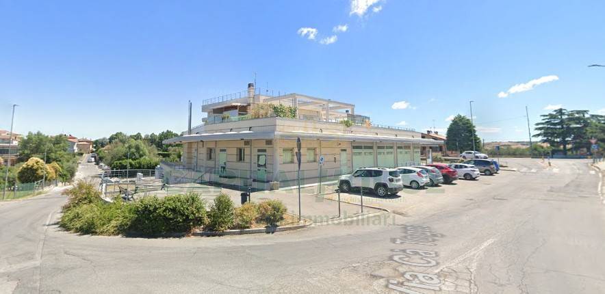 Commerciale in vendita a San Clemente, Sant'Andrea in Casale