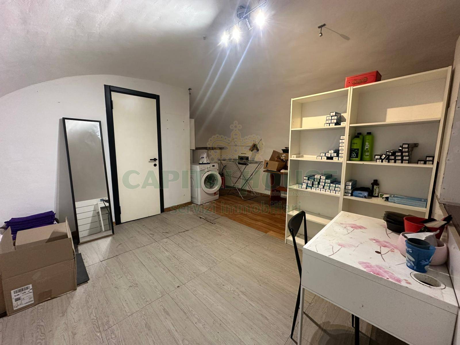 Commerciale in affitto a Bologna, Centro storico