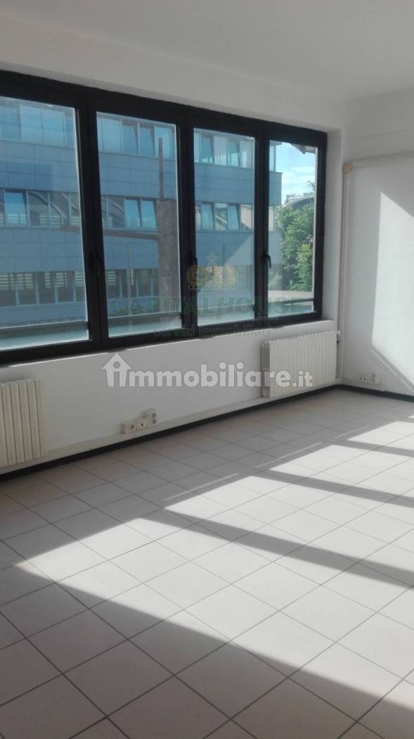 Ufficio in affitto a Bologna