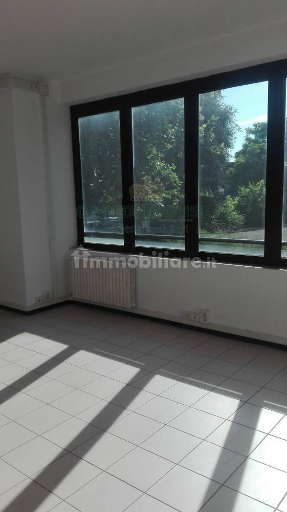 Ufficio in affitto a Bologna