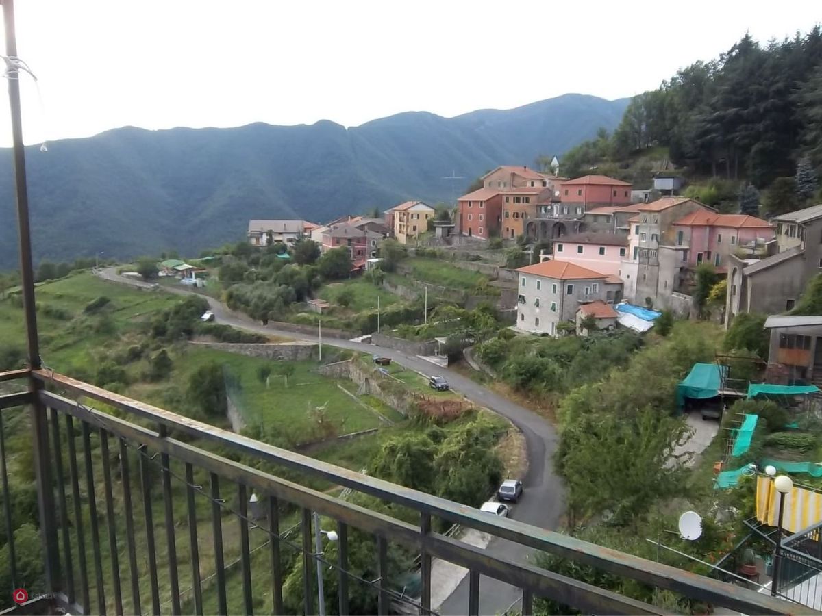 Appartamento con giardino a Sesta Godano