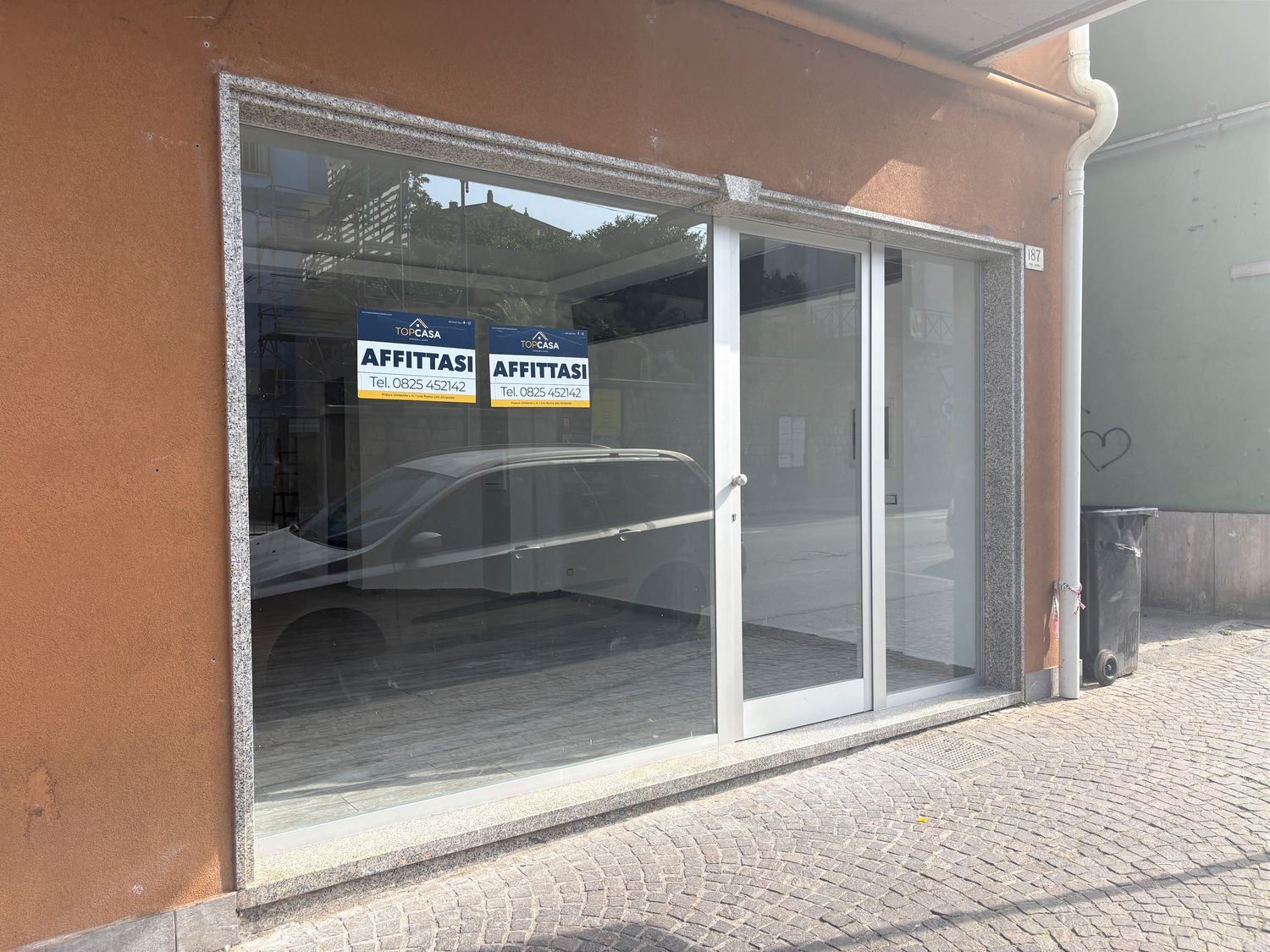 Locale commerciale in affitto in via via roma 185, Atripalda