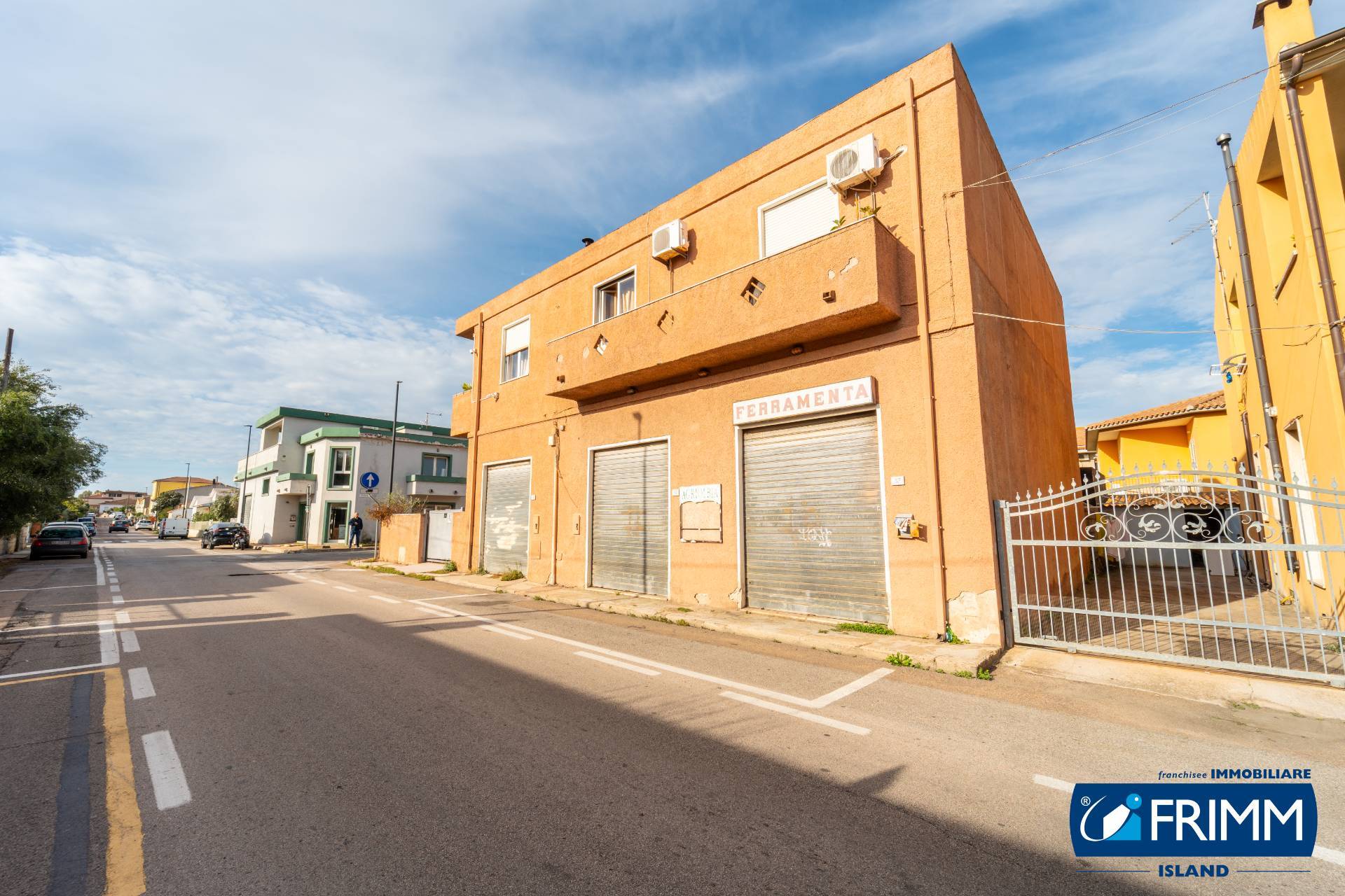 Locale commerciale in vendita a Olbia, San Nicola