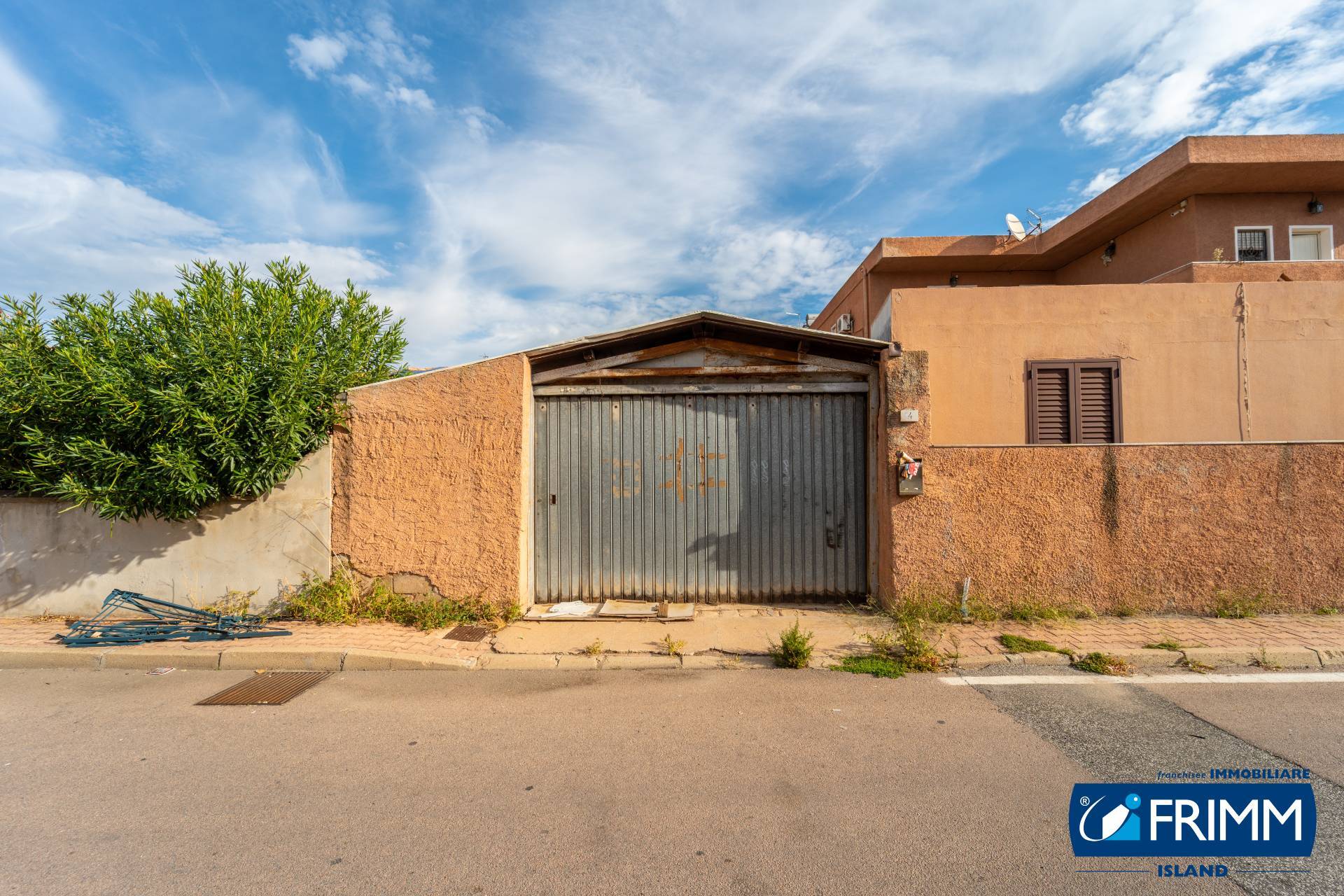 Locale commerciale in vendita a Olbia, San Nicola