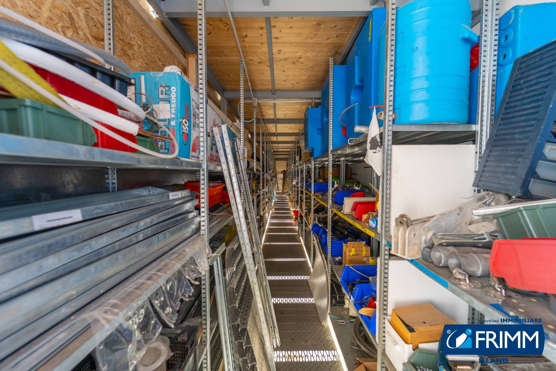 Capannone in vendita a Olbia