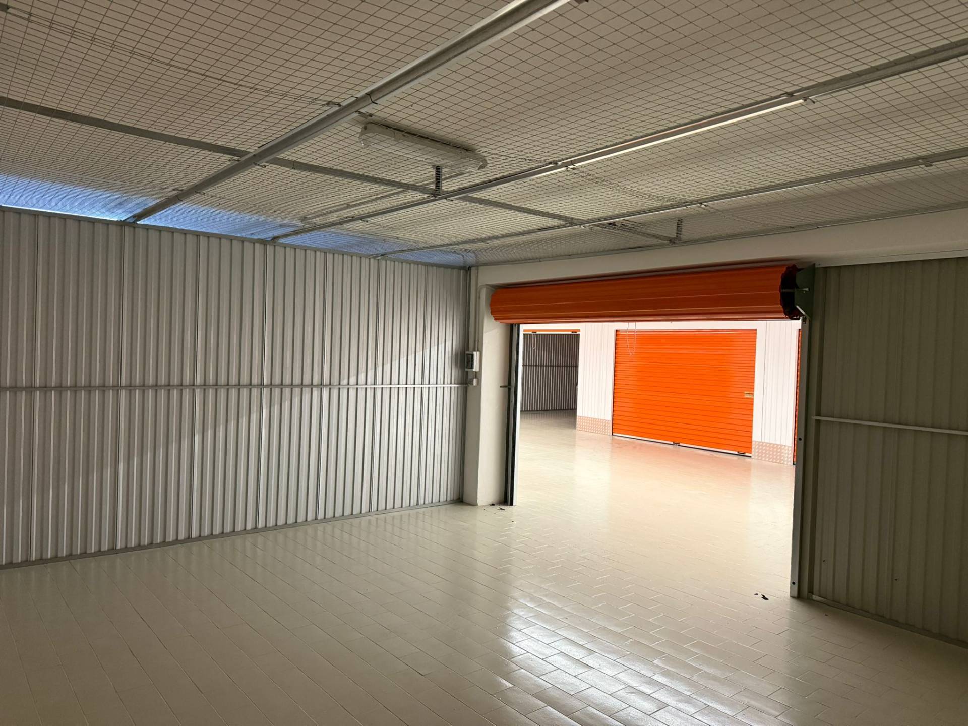 Box o garage in vendita a Olbia, Centro