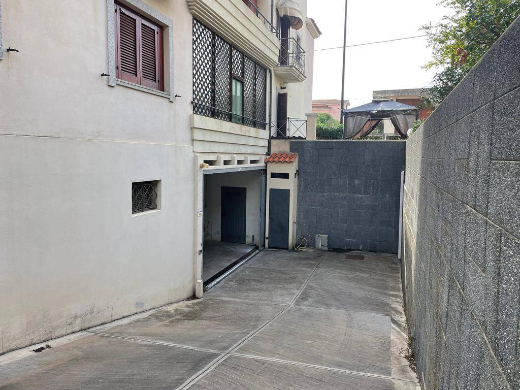 Box o garage in vendita a Olbia, Viale A. Moro ospedale vecchio