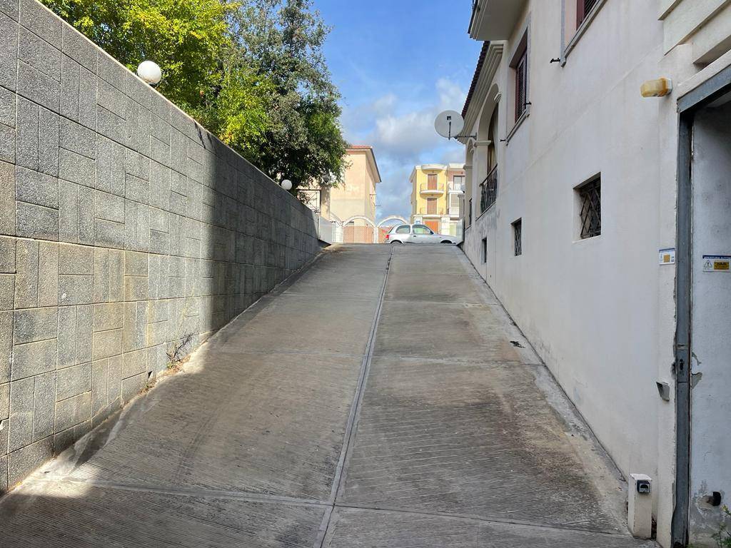 Box o garage in vendita a Olbia, Viale A. Moro ospedale vecchio