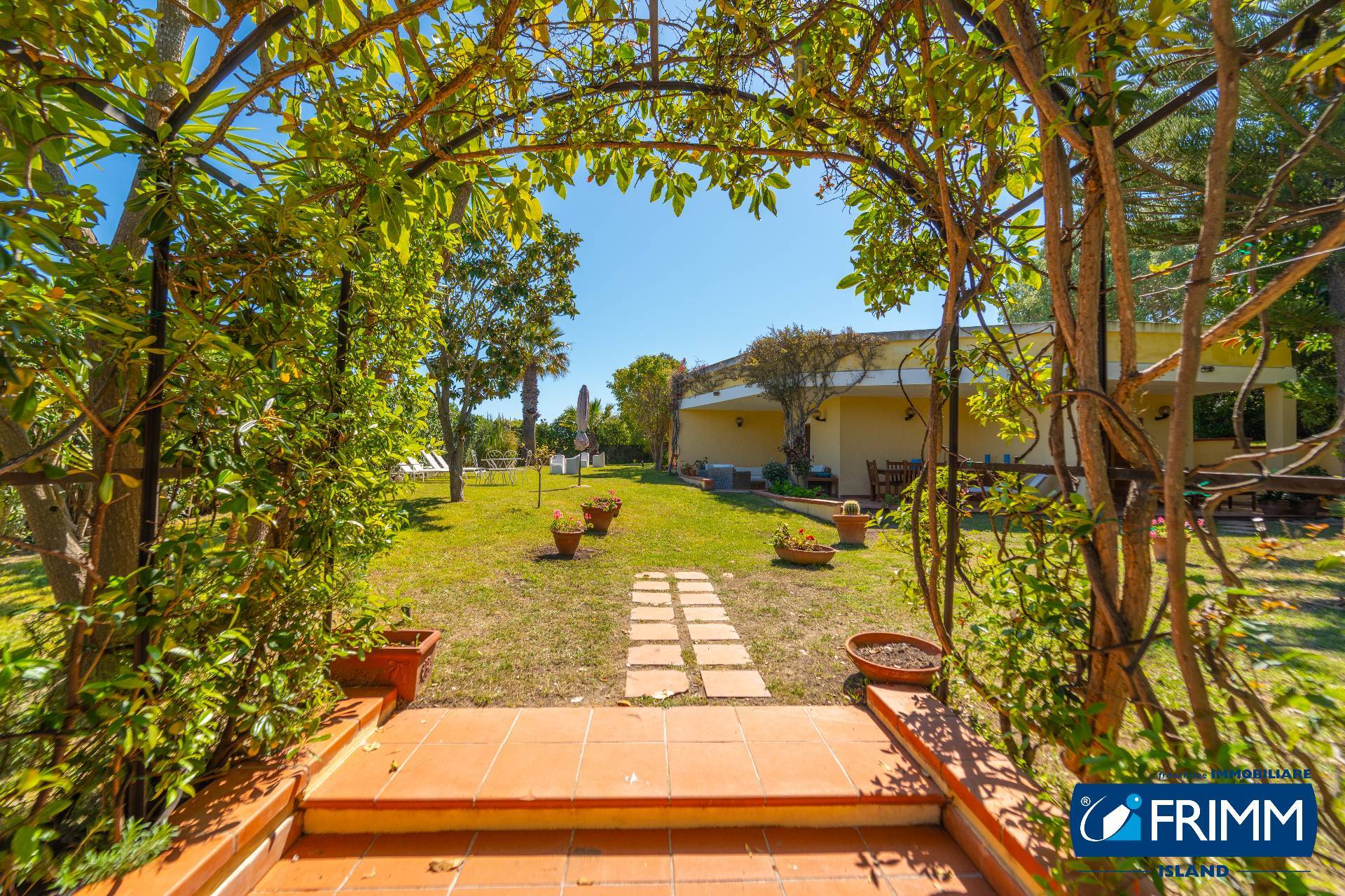 Villa singola in vendita a Olbia, Pittulongu