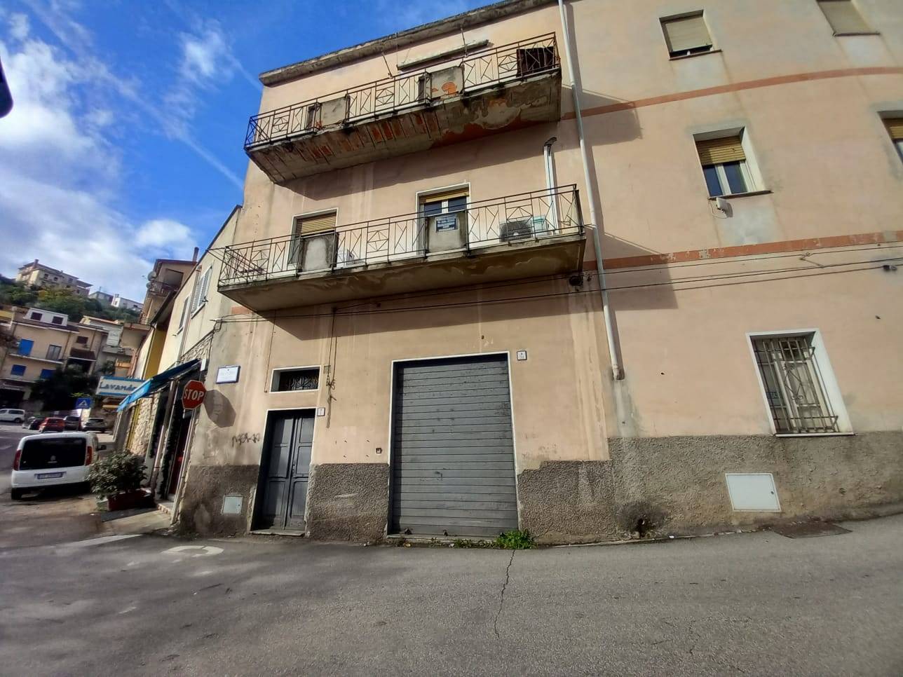 Locale commerciale in vendita a Ozieri