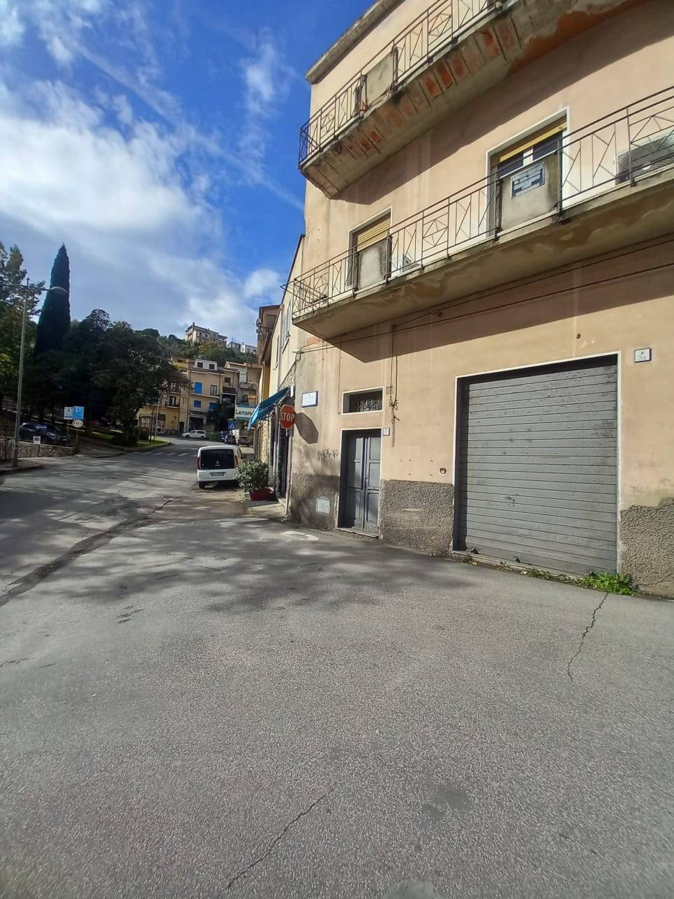 Locale commerciale in vendita a Ozieri