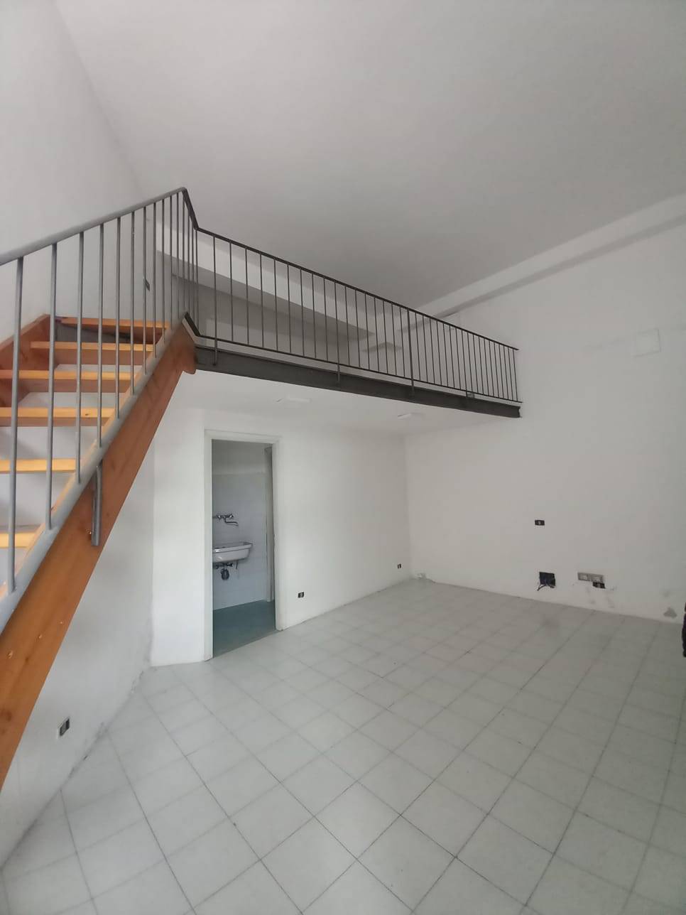 Locale commerciale in vendita a Ozieri