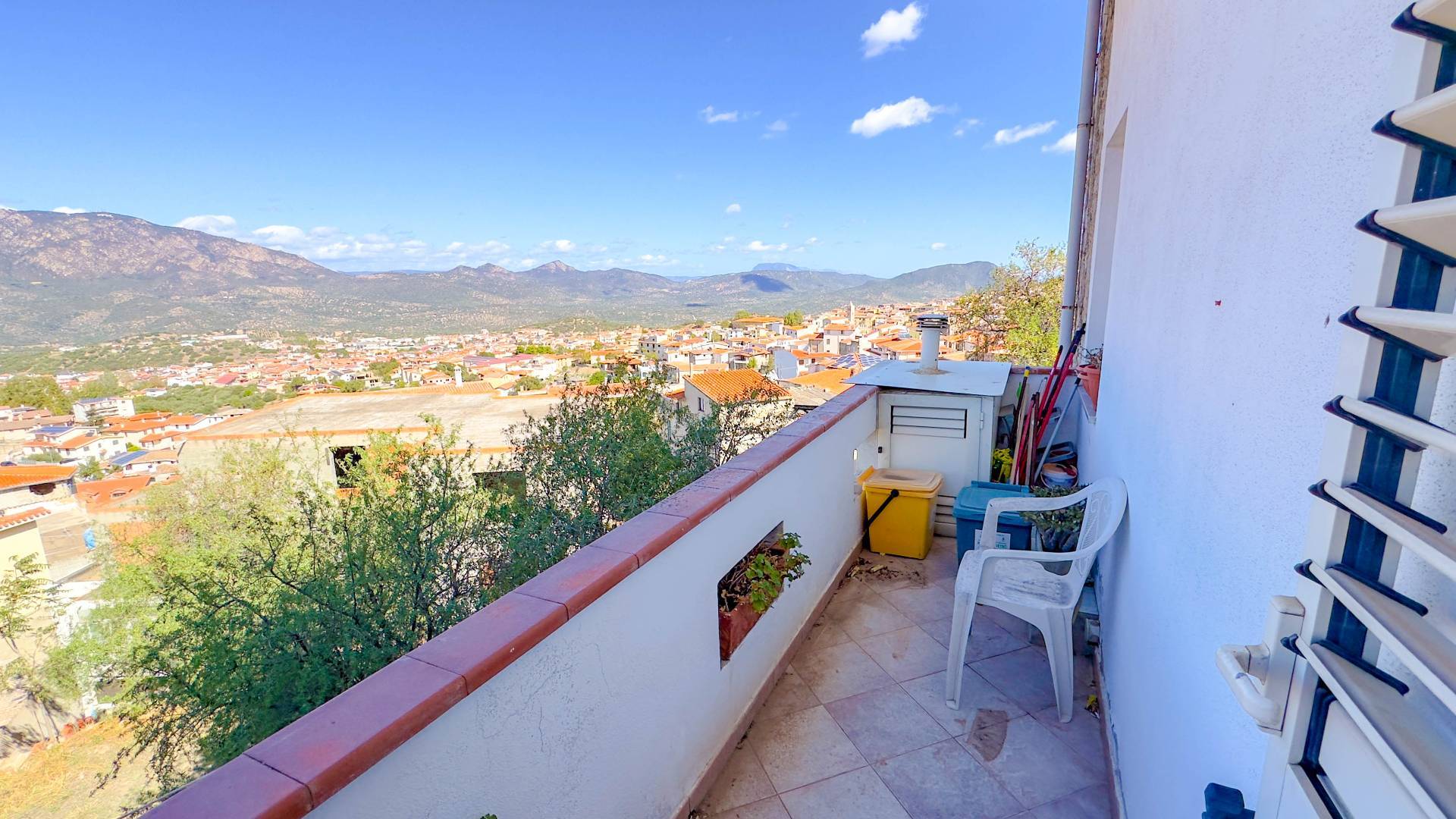 Appartamento in vendita a Oliena