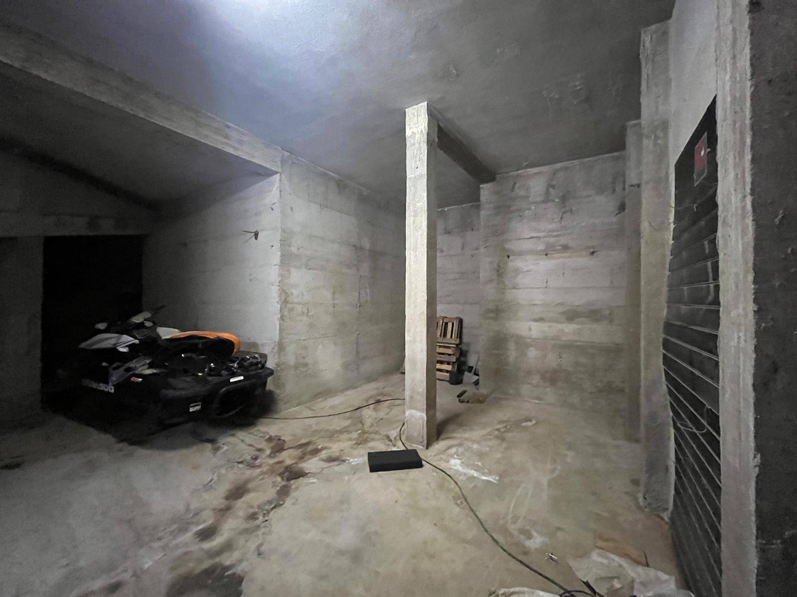 Magazzino in vendita a Olbia, Zona Via Veronese