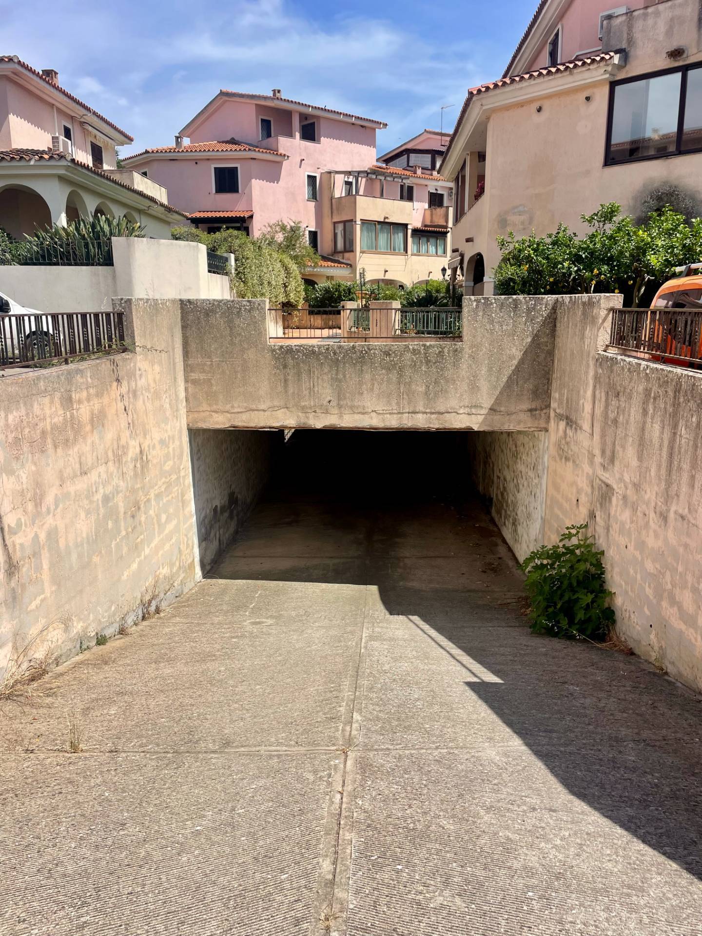Garage/Box in vendita a Olbia, Consarcasa