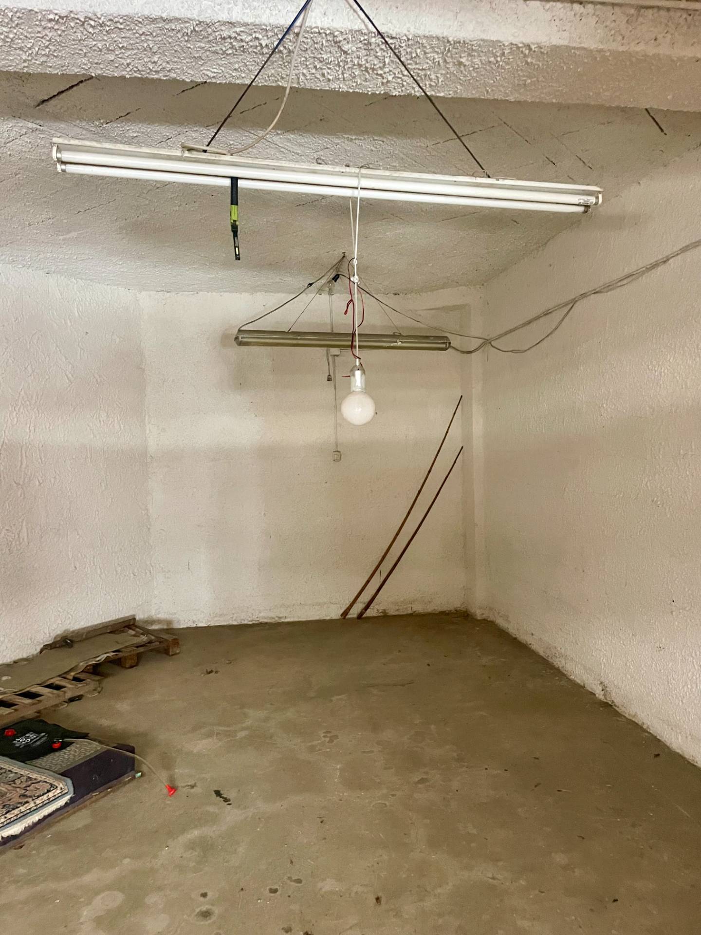 Garage/Box in vendita a Olbia, Consarcasa