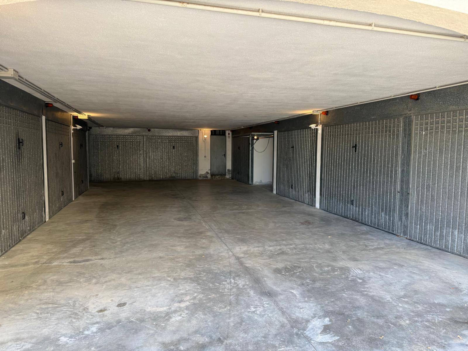 Garage/Box in vendita a Olbia, Zona Olbia Mare
