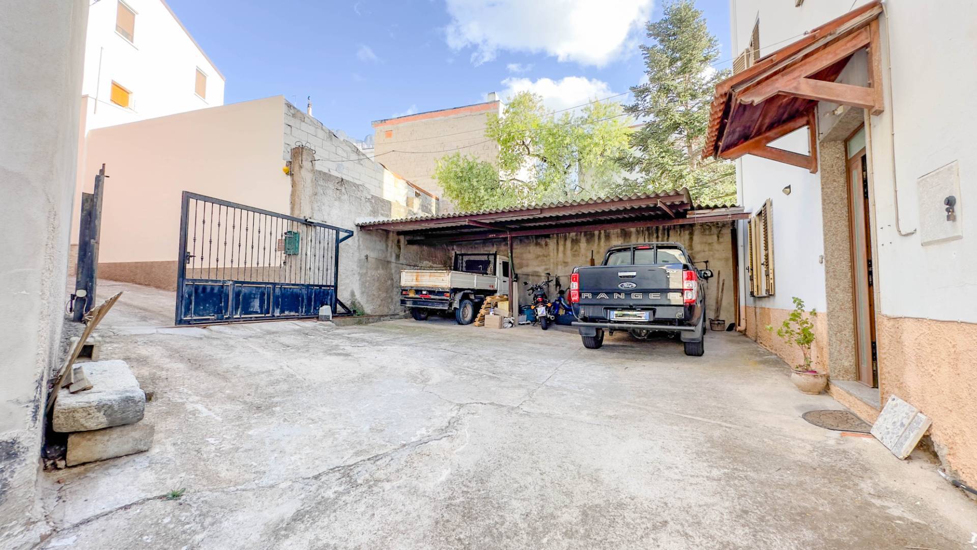 Casa Indipendente in vendita a Oliena