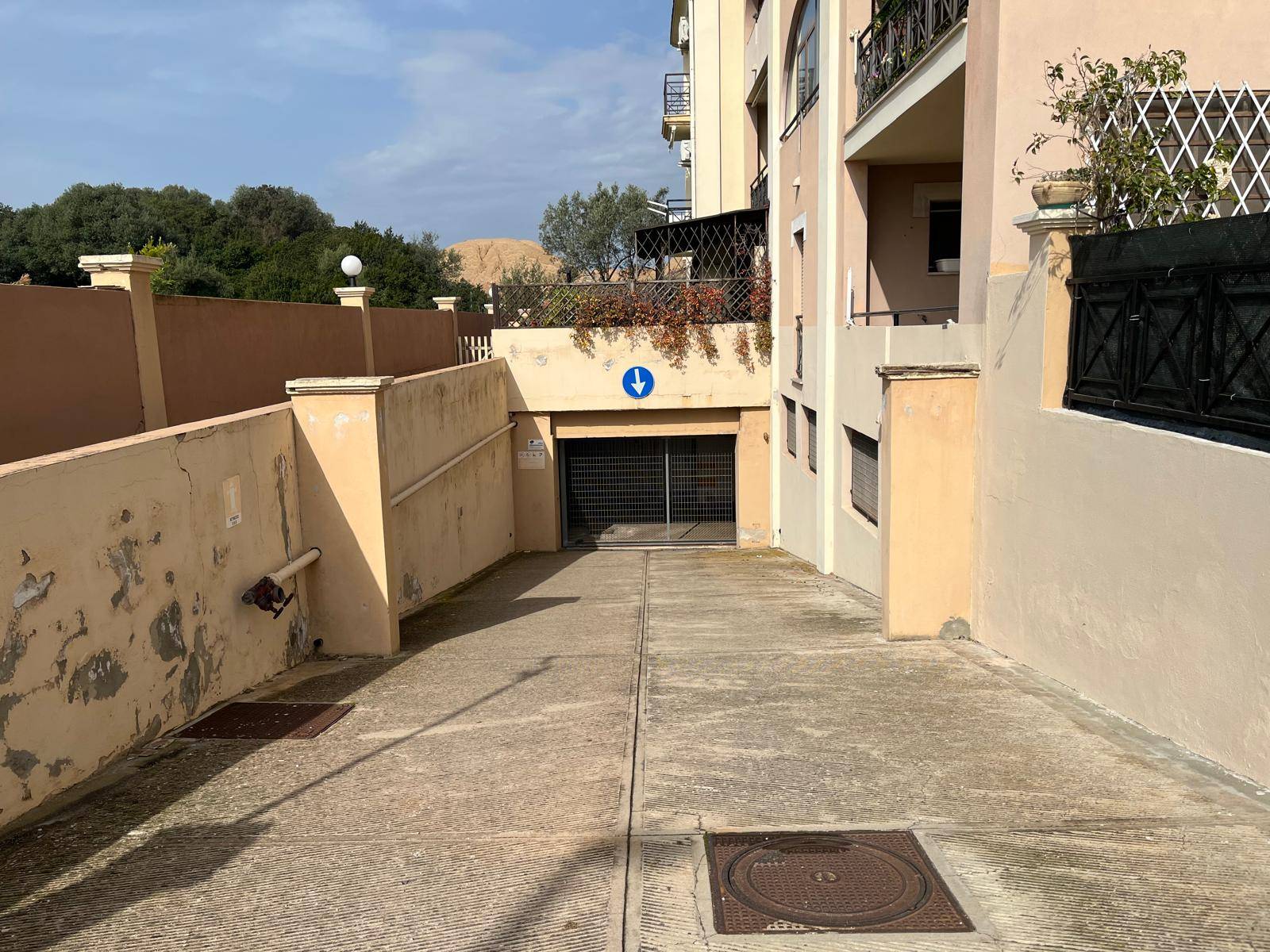 Magazzino in vendita a Olbia, Zona Via Veronese