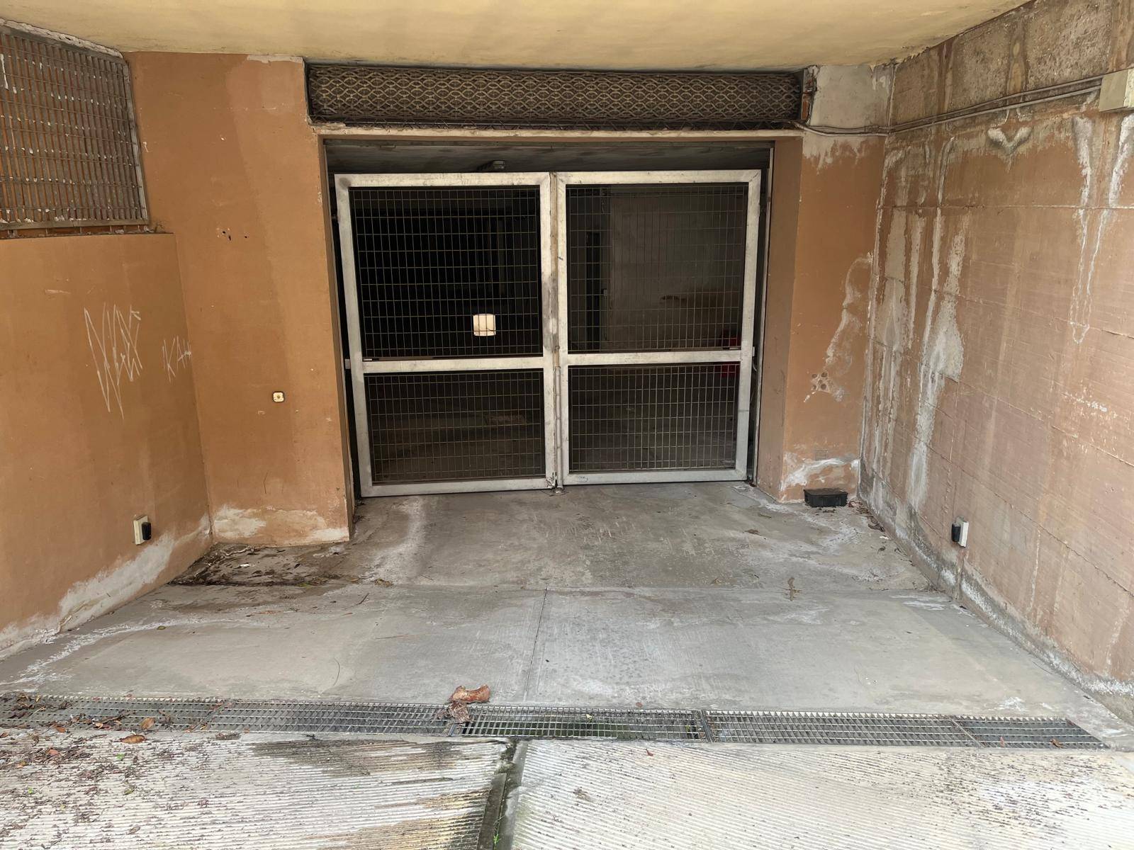 Magazzino in vendita a Olbia, Zona Via Veronese