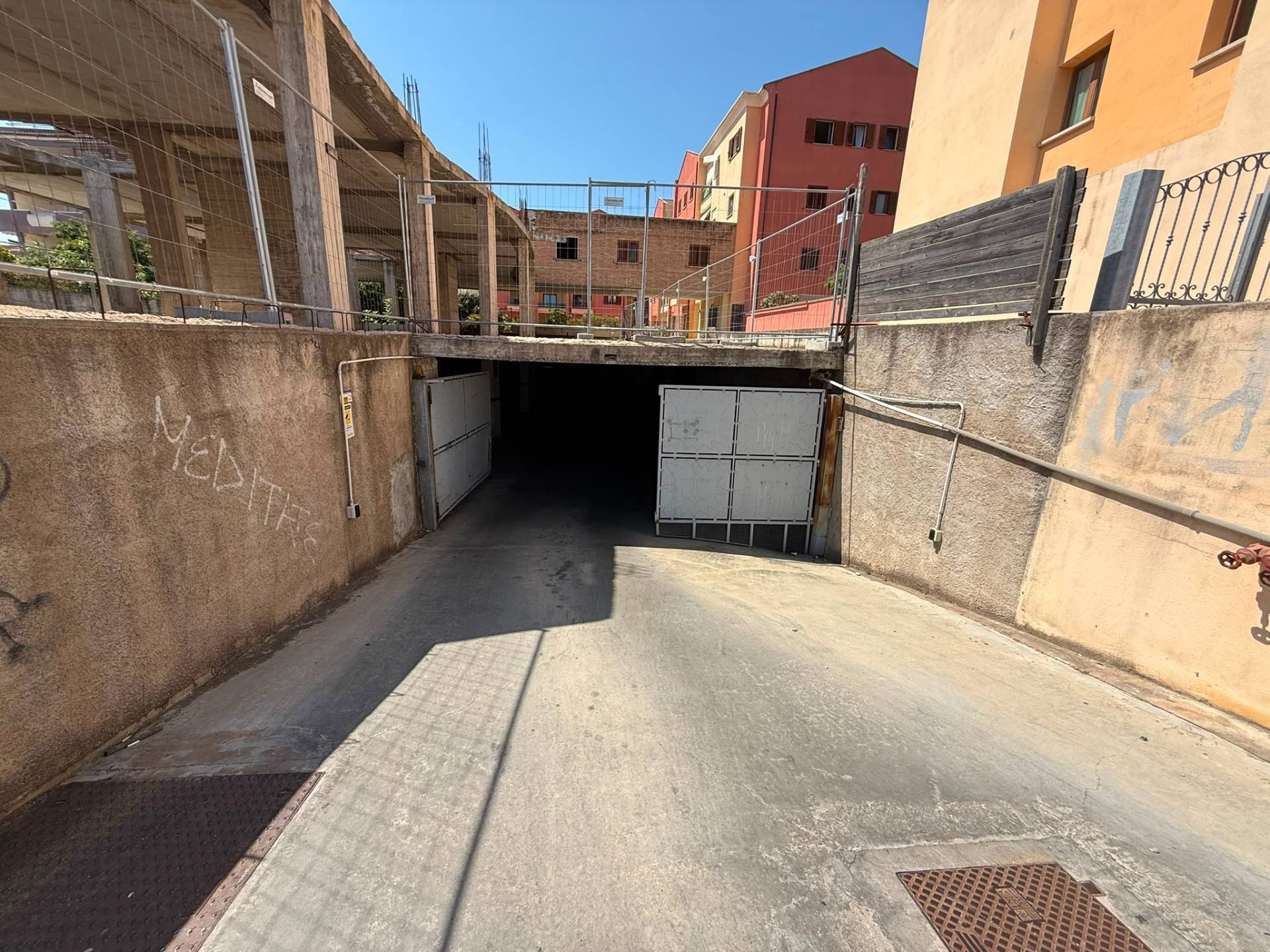 Magazzino in vendita a Olbia, Centro