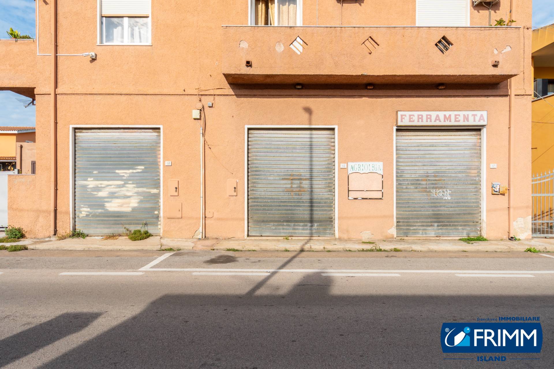 Locale commerciale in vendita a Olbia, San Nicola
