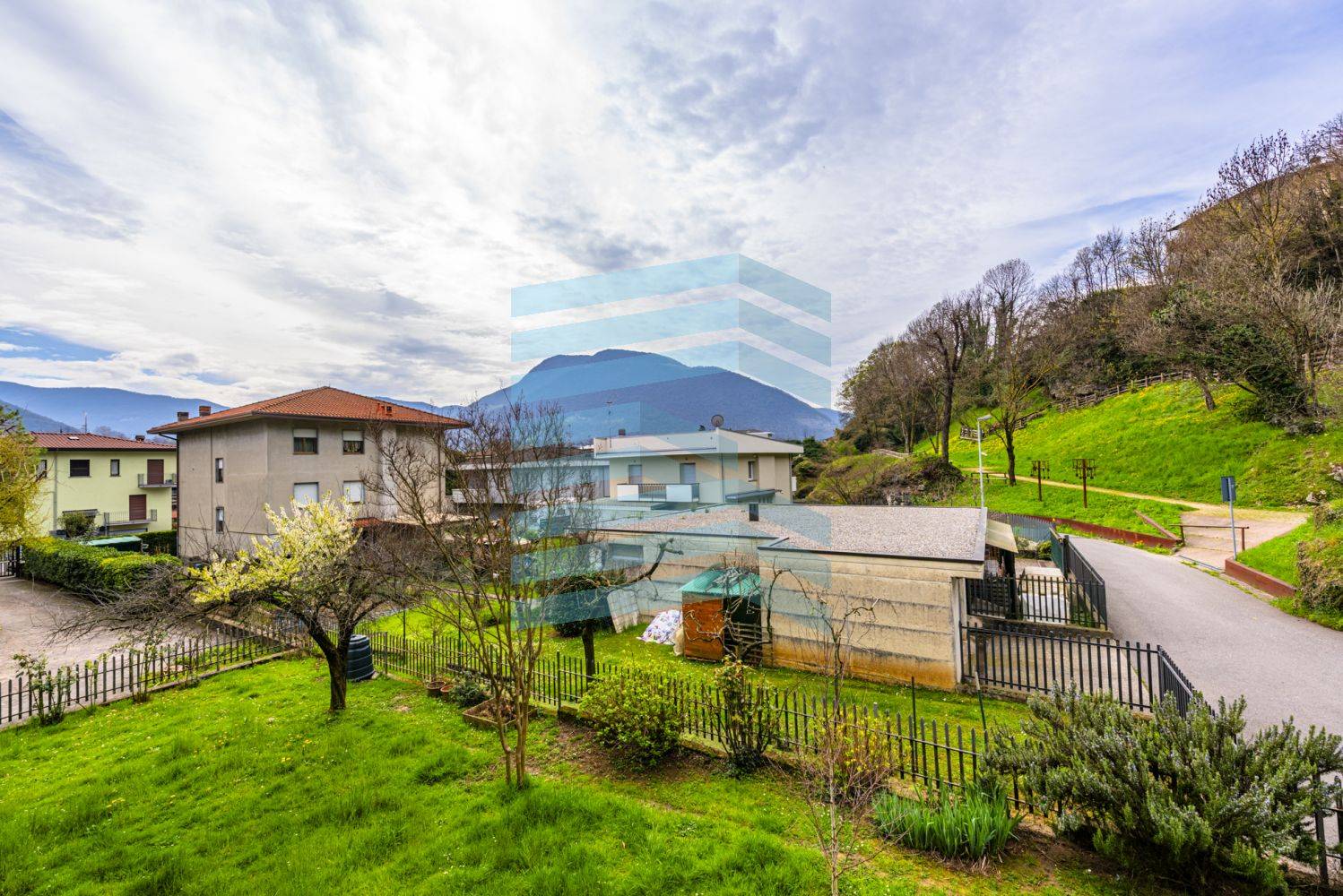 Appartamento in vendita a Albino, Comenduno