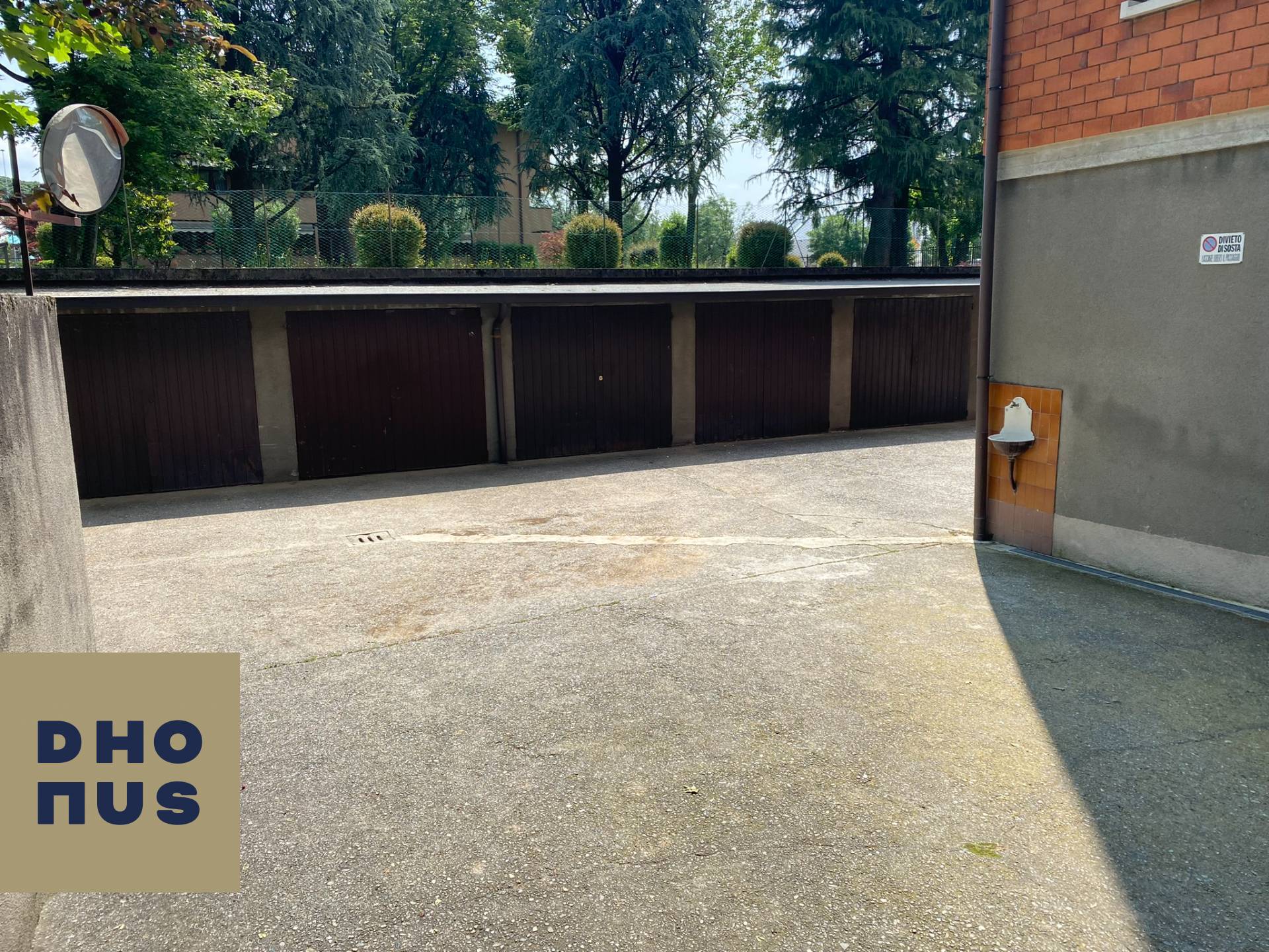 Box o garage in vendita a Curno