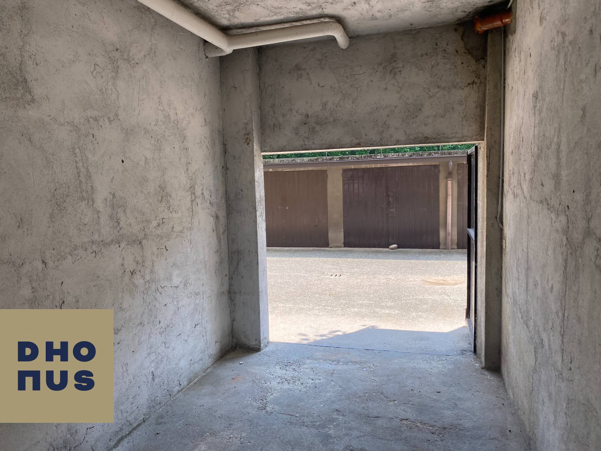 Box o garage in vendita a Curno