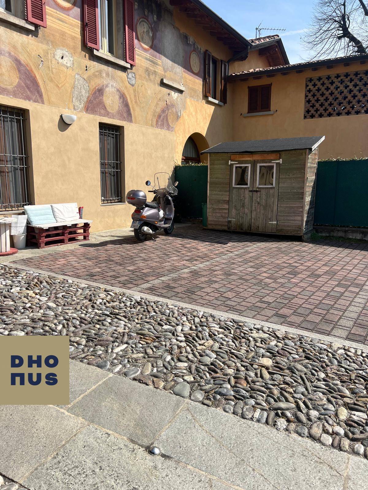 Posto auto scoperto in vendita a Scanzorosciate