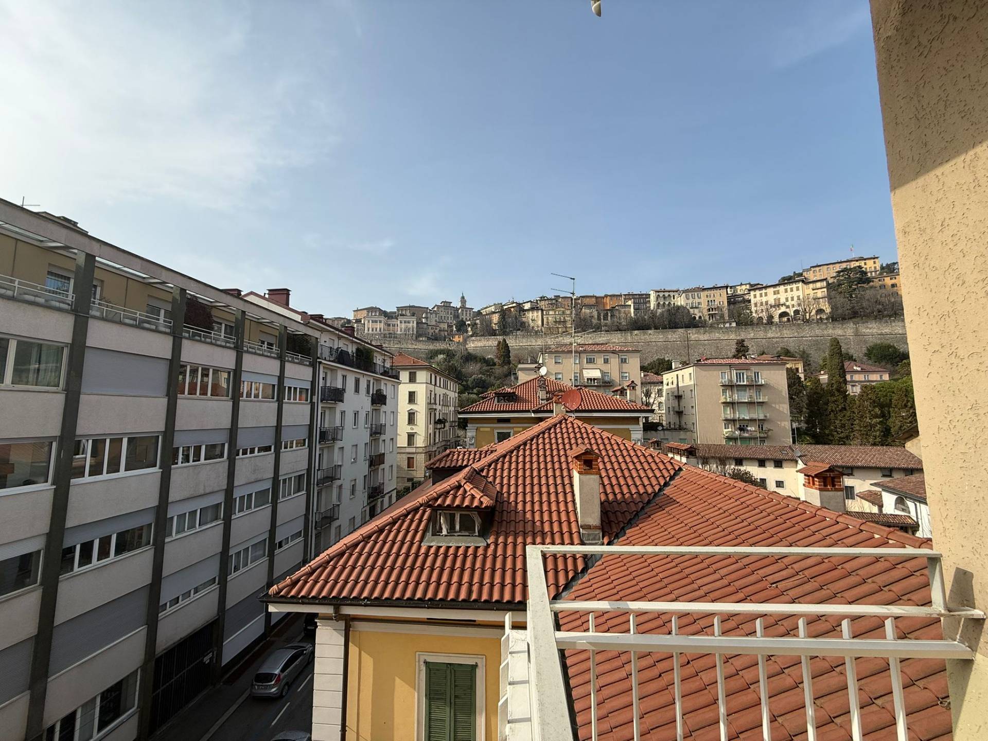 Appartamento in affitto a Bergamo, Centrale
