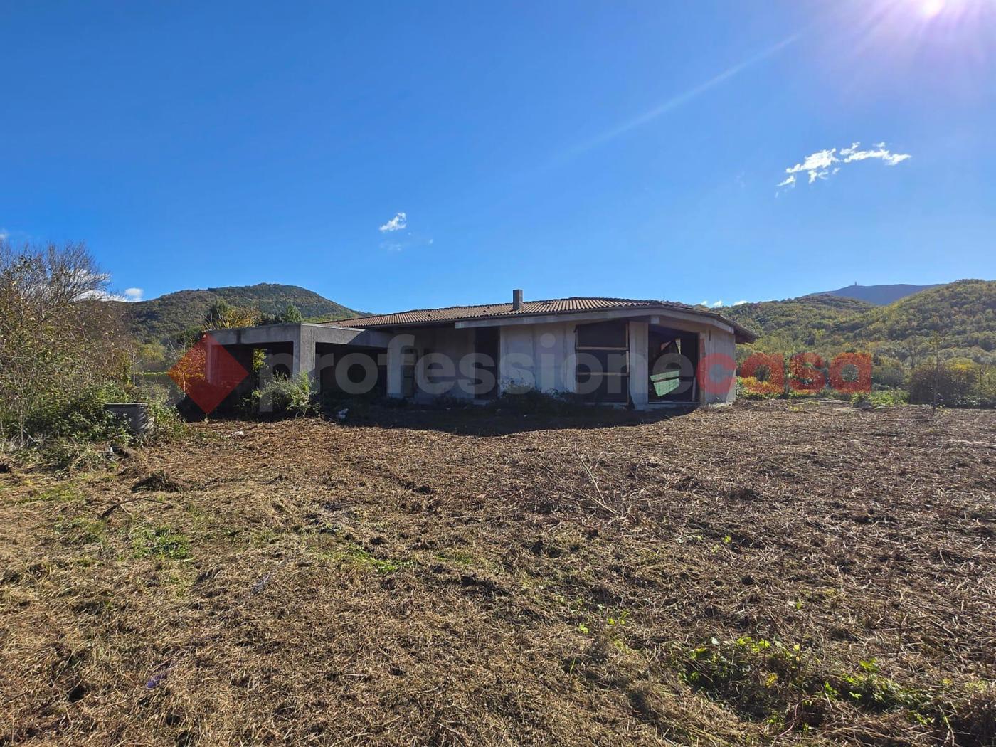 Villa in vendita a Carpinone