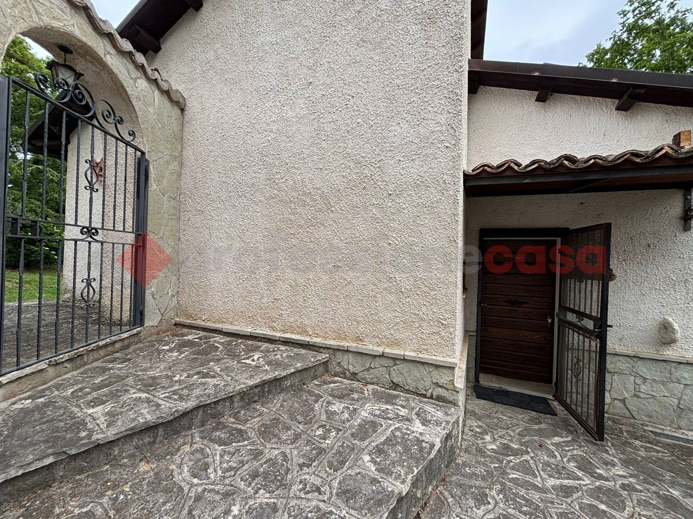 Rustico con giardino a Jelsi