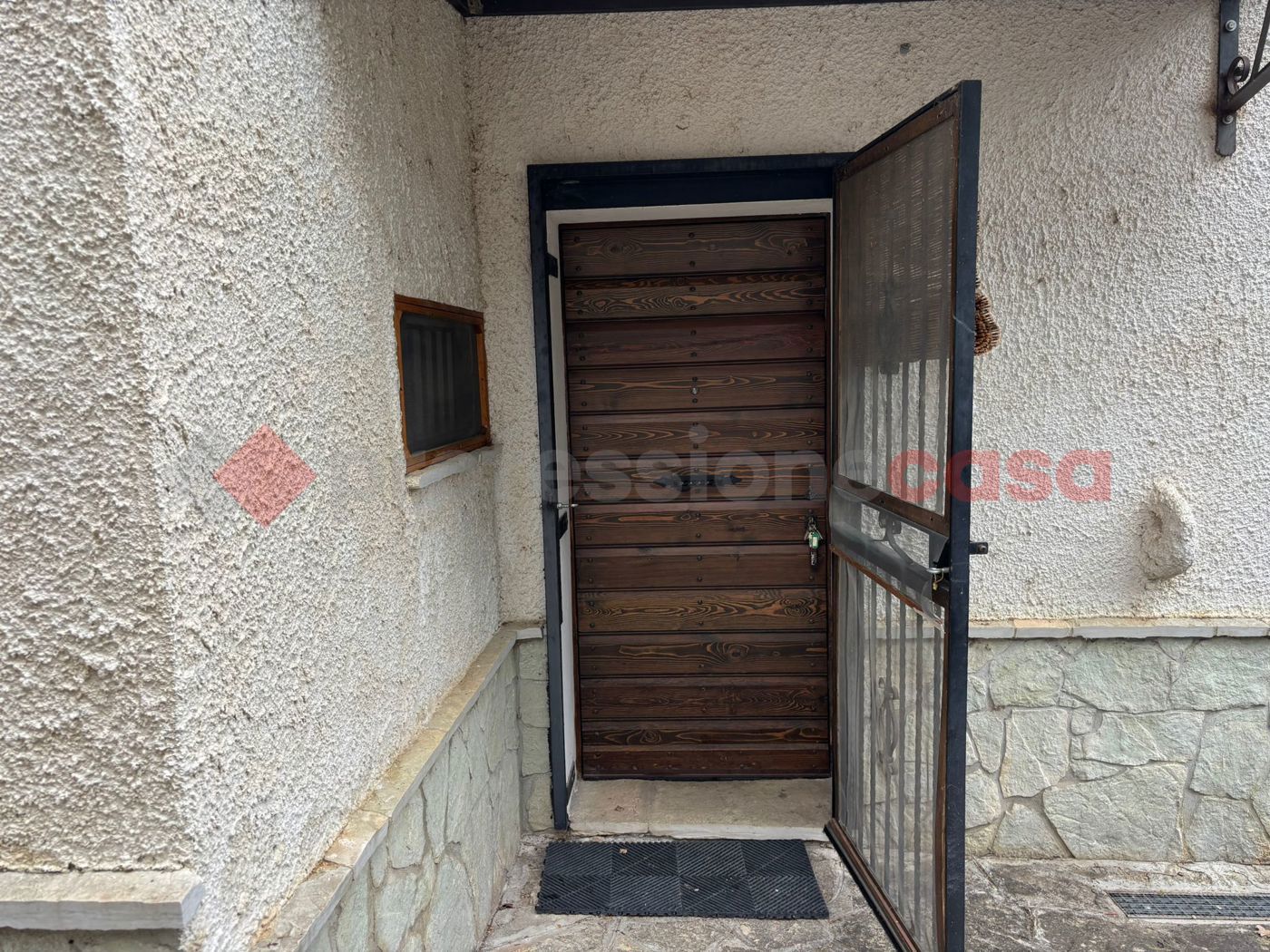 Rustico con giardino a Jelsi