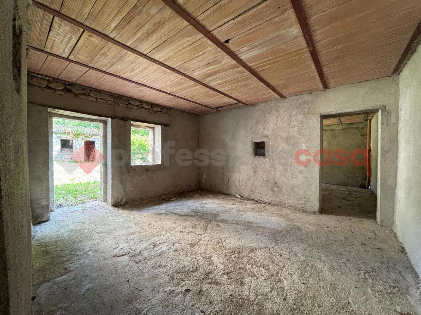 Stabile/Palazzo in vendita a Guardiaregia