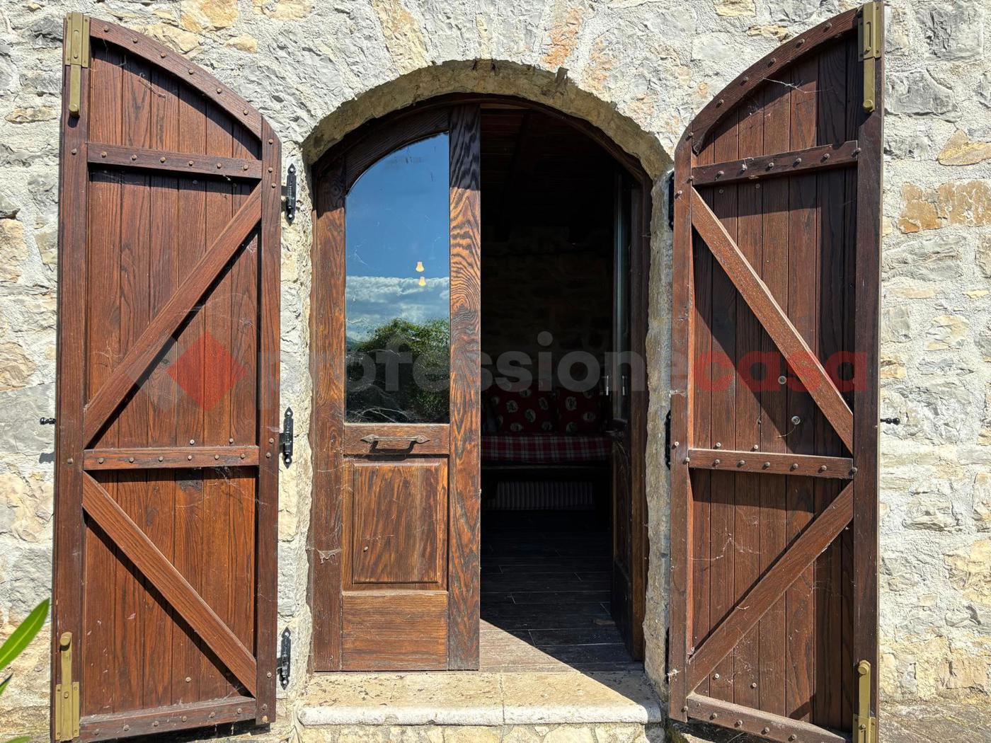 Rustico con giardino a Monteroduni
