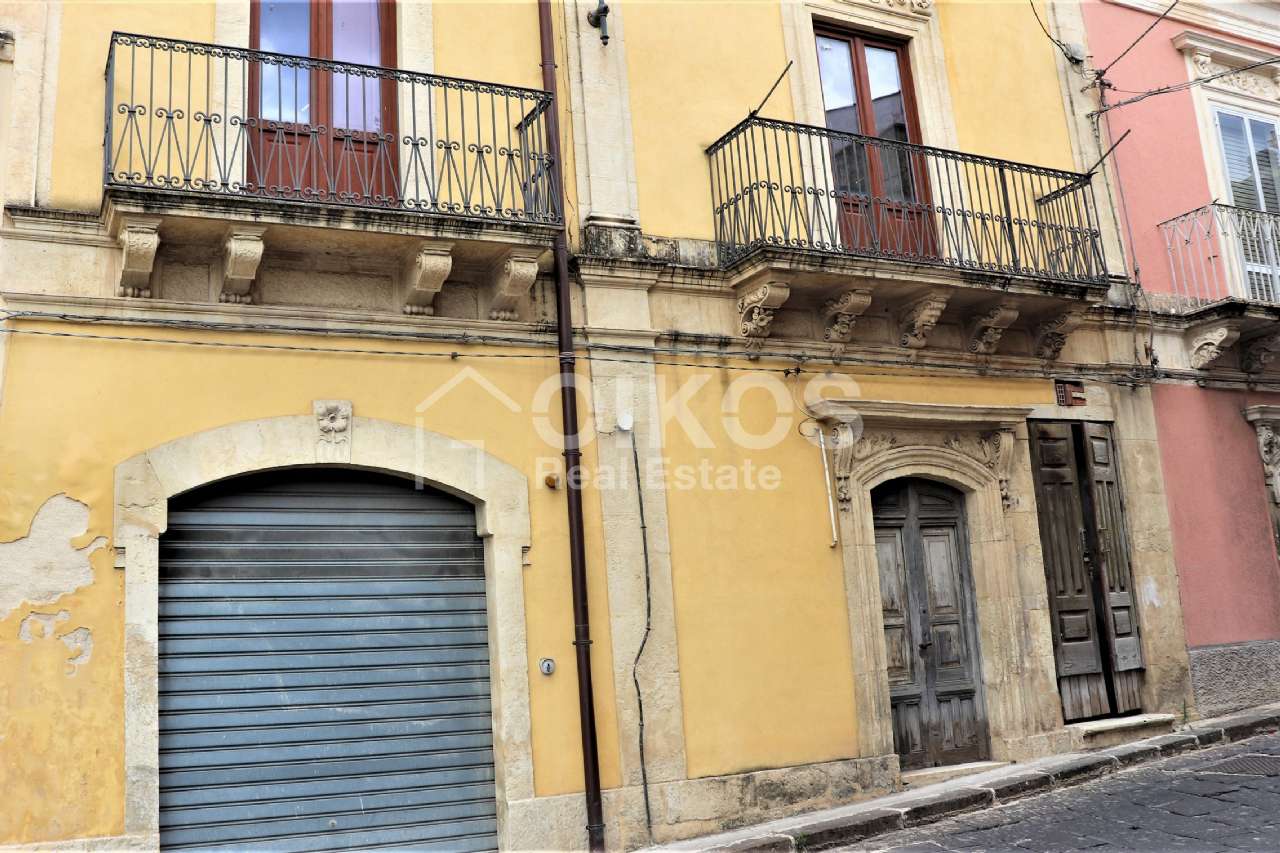 Casa indipendente in vendita, Palazzolo Acreide centro storico