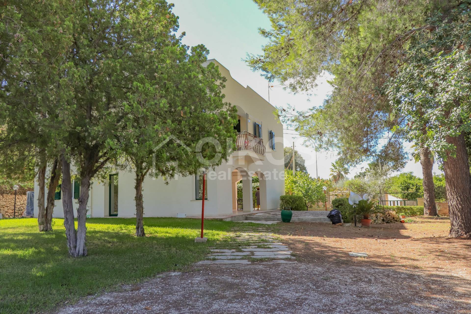 Villa con terrazzo, Noto cozzo tondo