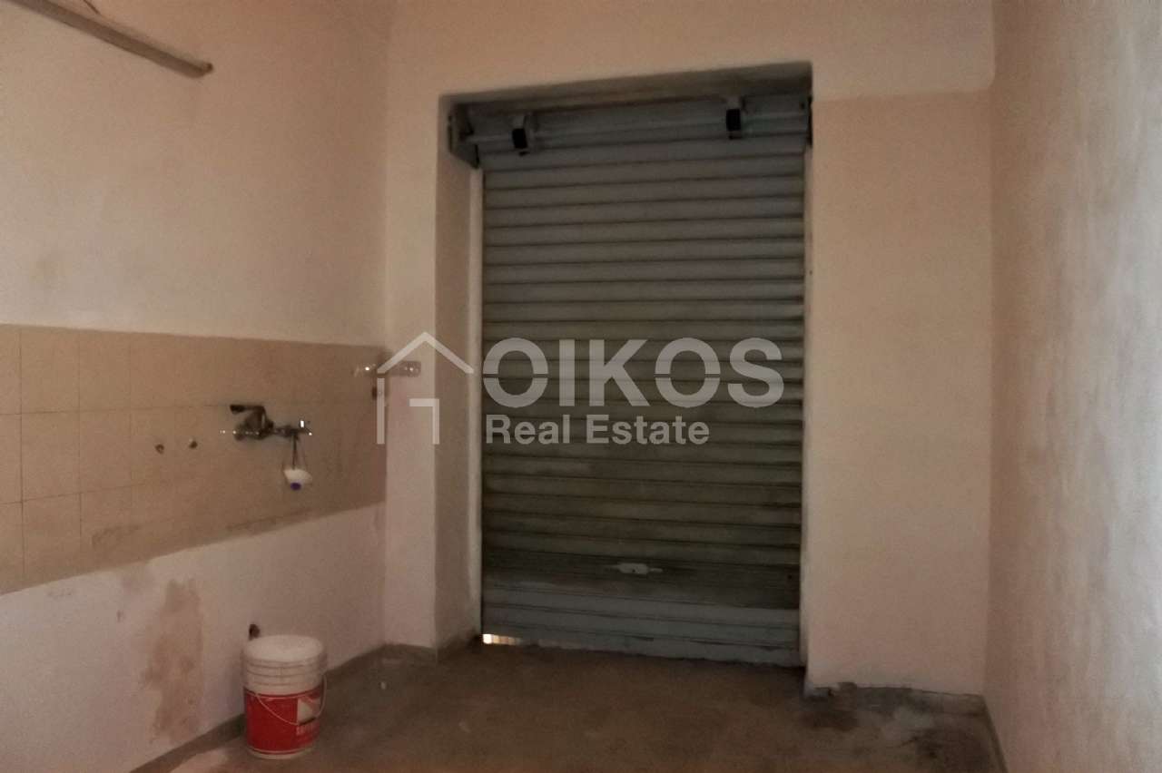 Locale commerciale in vendita a Noto