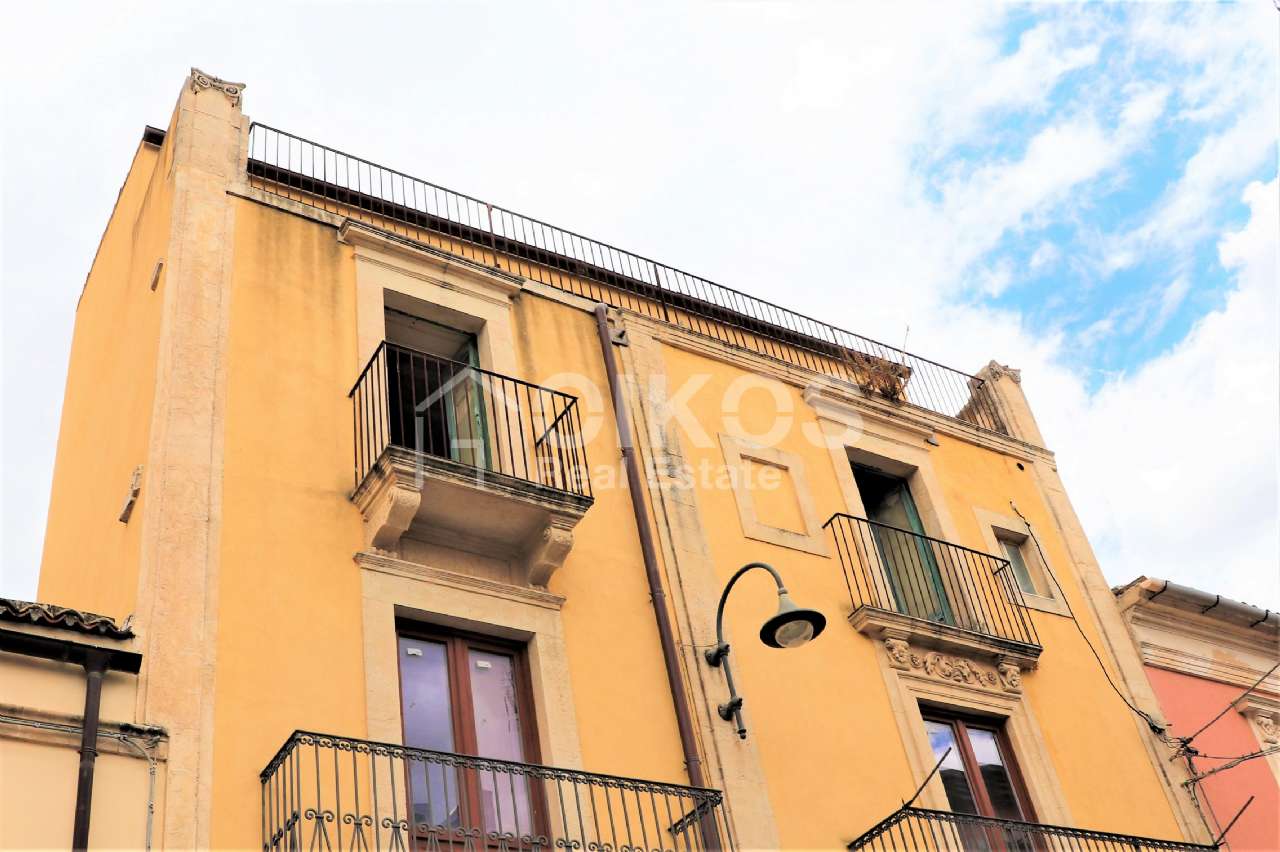 Casa indipendente in vendita a Palazzolo Acreide, Centro Storico