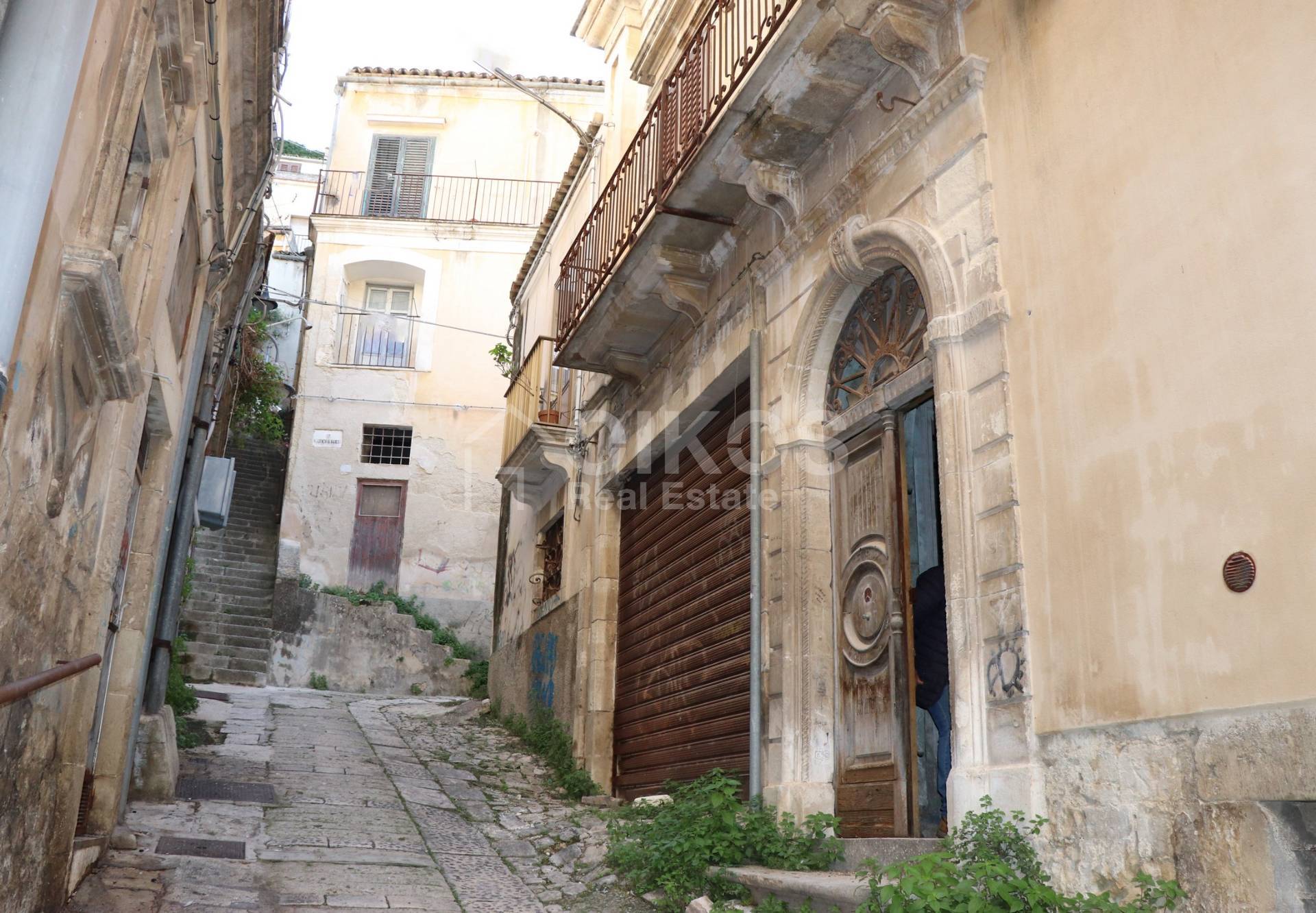 Palazzo Storico in vendita a Modica, Centro Storico