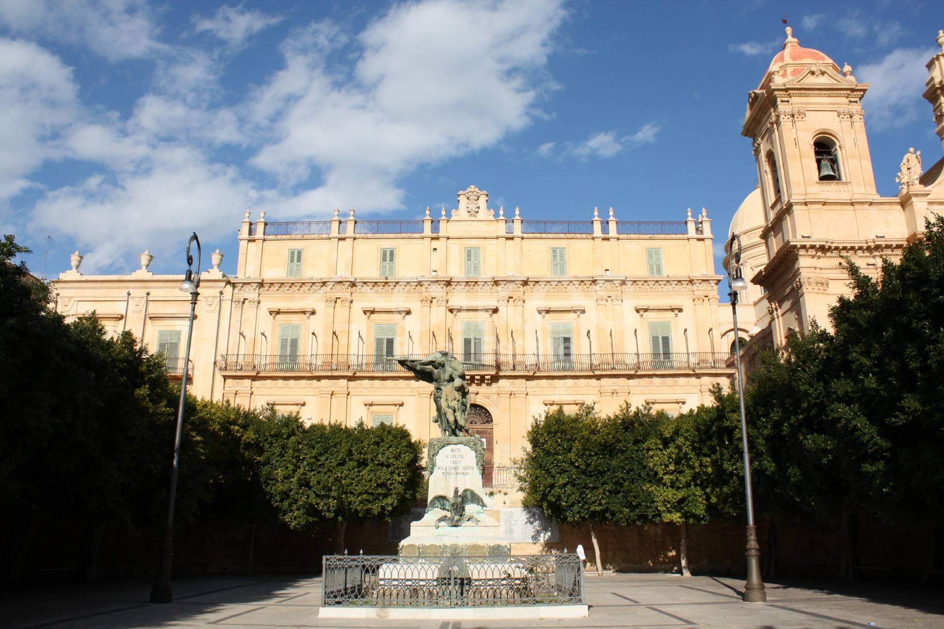Villa a Schiera in vendita a Noto, San Lorenzo