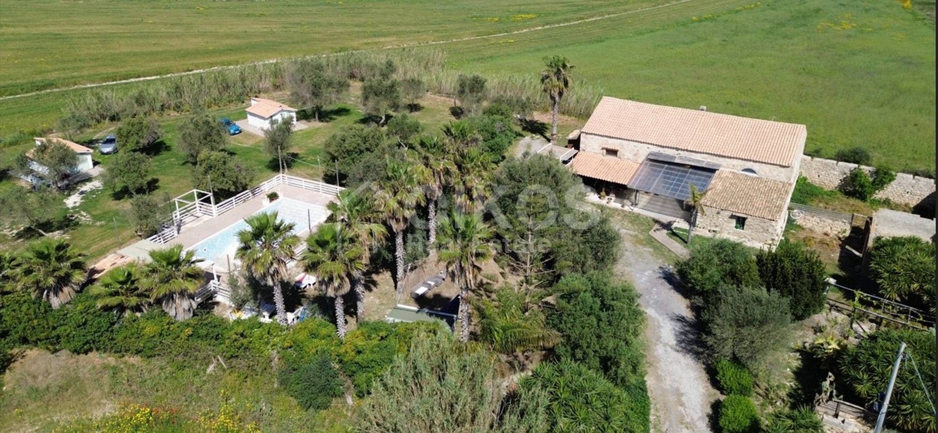 Casale in vendita a Noto, Contrada San Lorenzo