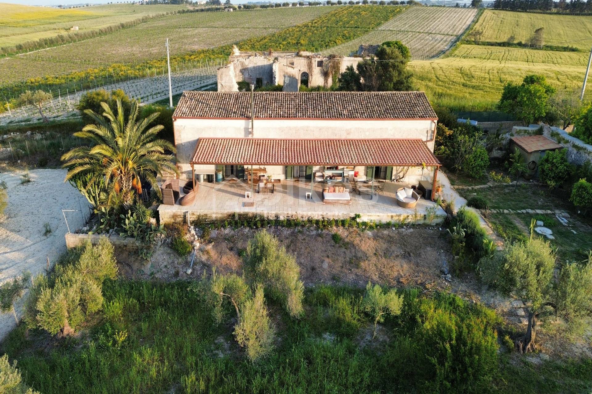 Villa in vendita a Noto, C.da Maccari