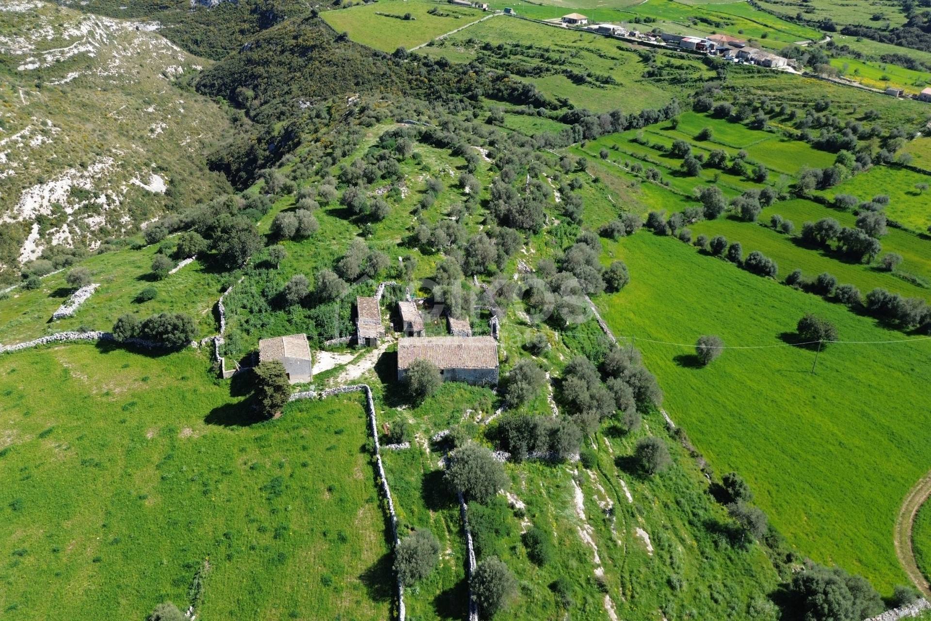 Terreno e casale in vendita a Noto, Sant' Elia