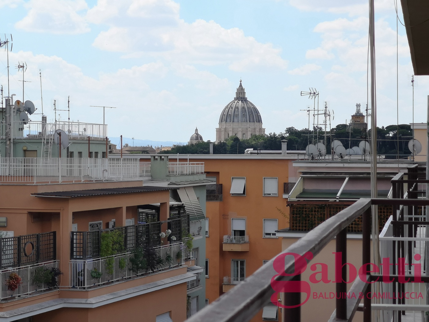 Attico ristrutturato a Roma